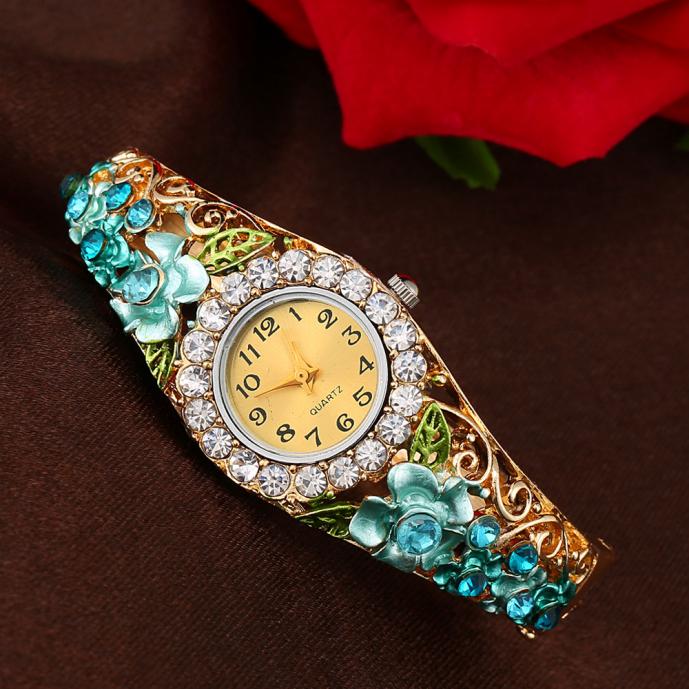 Womens Watch Women Quartz Luxury Crystal Flower Bracelet Watch Women Watches Top Brand Luxury Luxury Diamond: Blue