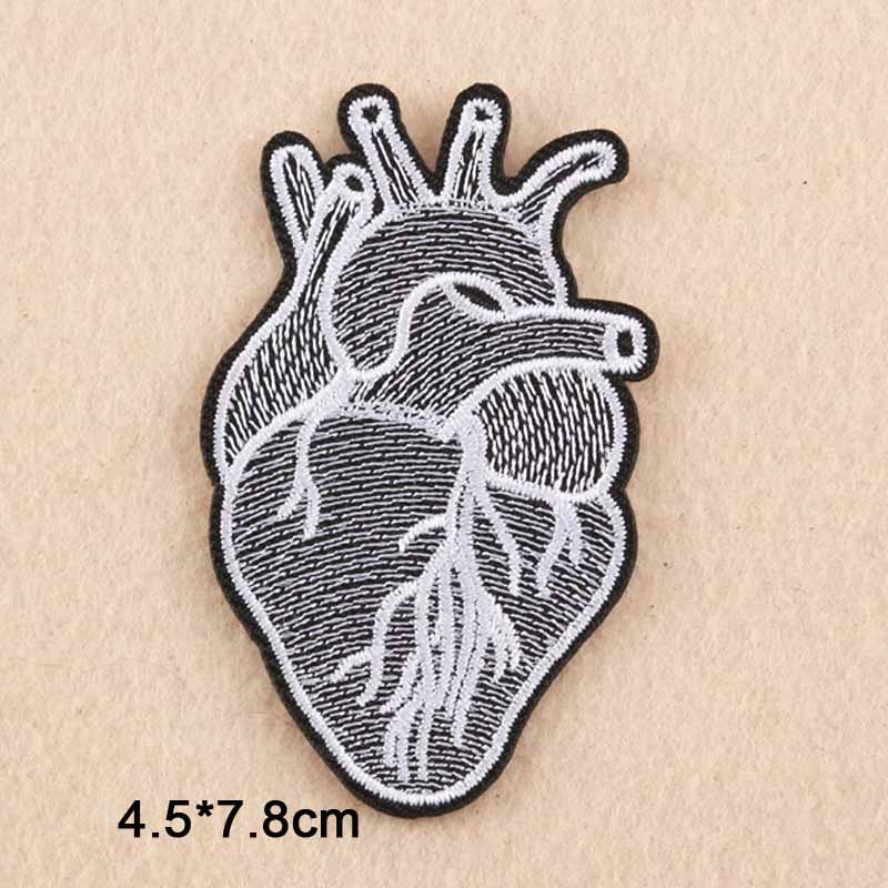 Punk hart strijkapplicatie nieuwigheid geborduurde kleding patch voor kleding