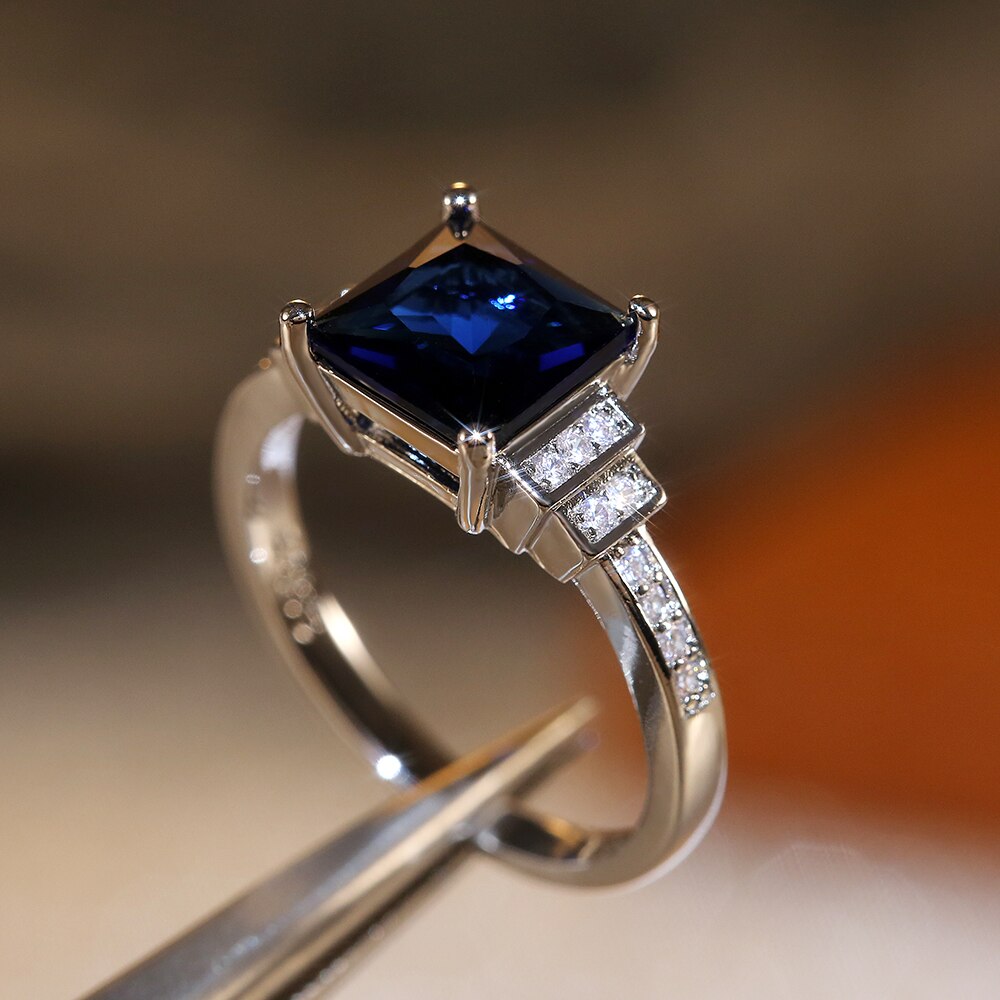 Huitan Noble Blue Princess Cut Women Rings Lady Wedding Engagement Party Ring Jewelry Anniversary for Lover