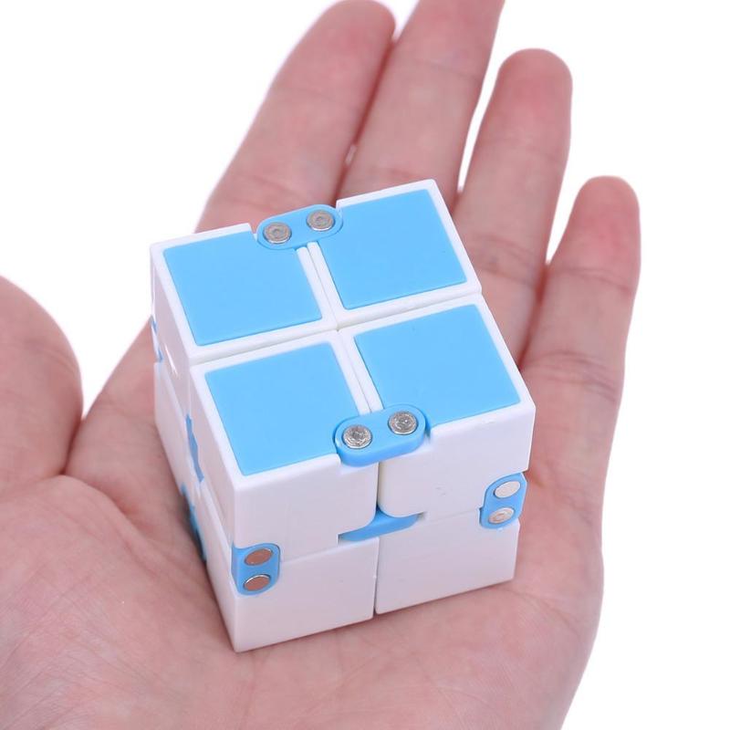 Kids Infinity Cube Magic Anti-stress Spinner Cube Hand Puzzel Uitbreiden Relief Stress Speelgoed voor Kinderen Magische Vinger Spinner