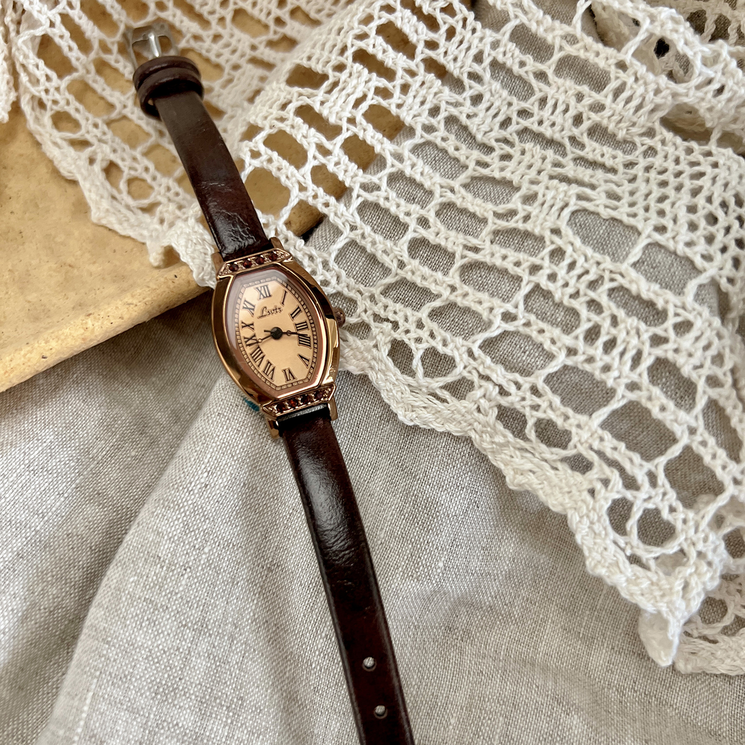 Reloj con correa de cuero marrón café para mujer, informal, Vintage, , esfera de reloj con forma de barril a la con decoración de diamantes de imitación, 1 ud.: Default Title