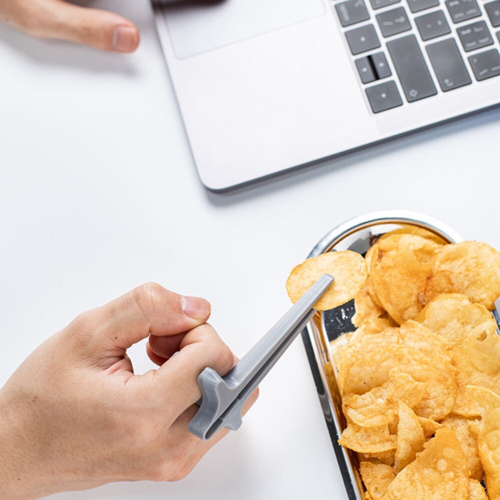 Snack finger spisepinde bærbar kartoffel chip tang salat mad klip let at betjene ikke snavset hånd doven spisepind værktøj