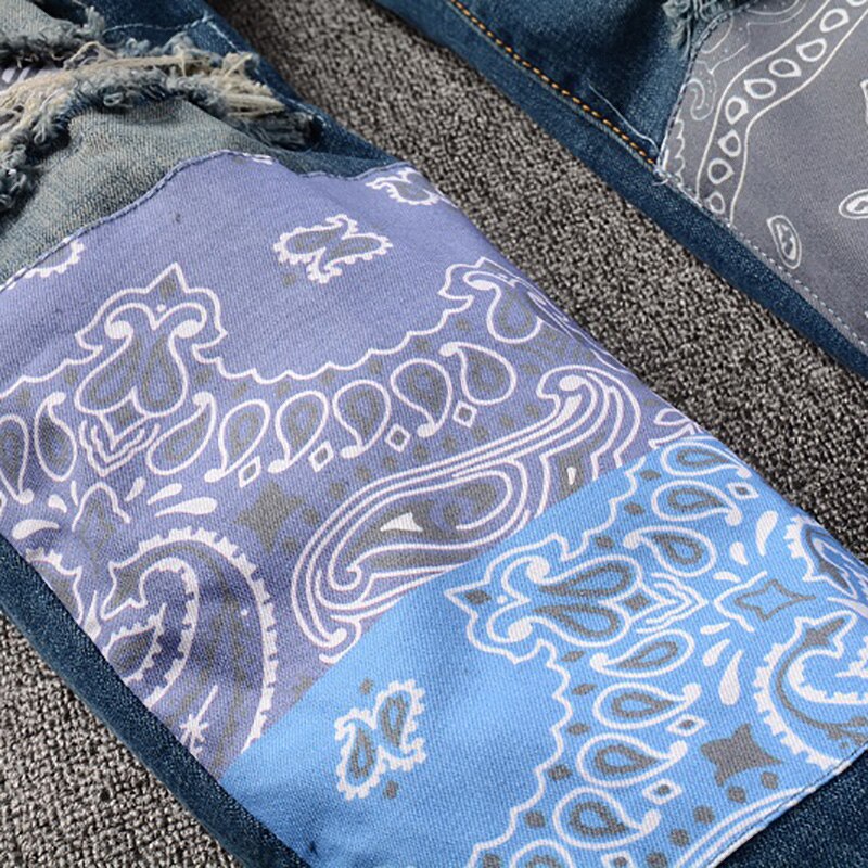 Jeans Patch da uomo con stampa Bandana Paisley fori Streetwear pantaloni strappati in Denim elasticizzato strappato pantaloni Slim affusolati