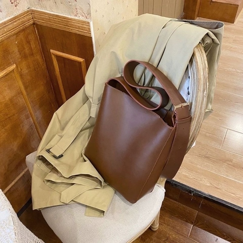 Pu Lederen Boodschappentassen Vrouwen Lente Chic Vintage Solid Simple Sling Crossbody Studenten Emmer-Tas Mode Grote Capaciteit