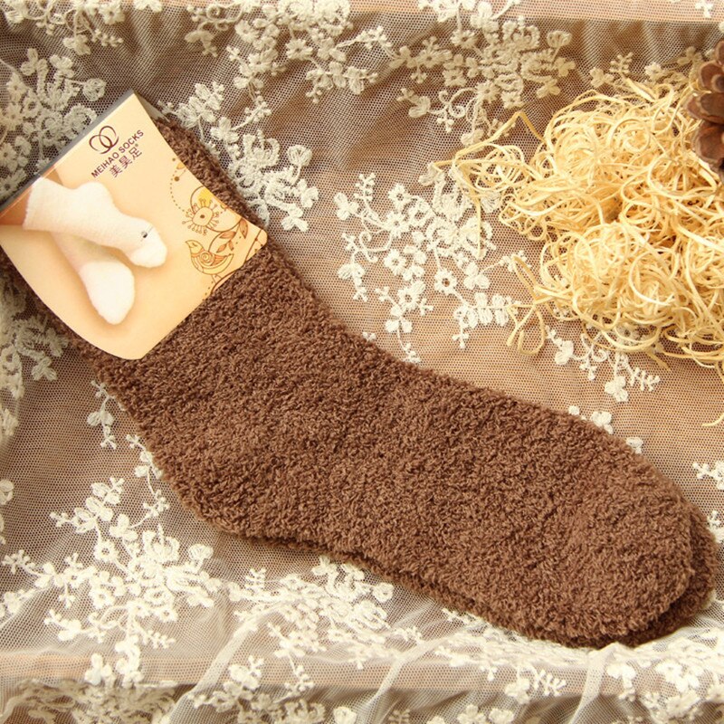 Elastische Vrouwen Meisjes Zacht Bed Vloer Sokken Pluizige Warme Winter Ademend Pure Verschillende Kleuren Coral fluwelen verdikking vrouwen sokken: Brown