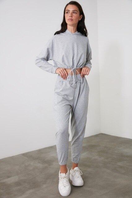 Trendyol Crop Hooded Knitted Tracksuit Set TWOAW21EM0020: Gray / L