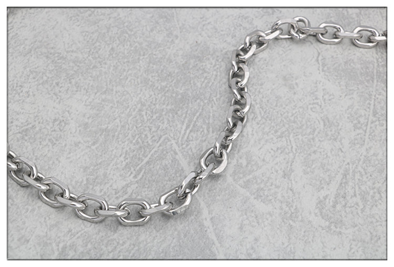 Stainless Steel Batch Angle Chain Coarse Batch Angle O Word Cross Chain Necklace Clavicle Chain Jewelry