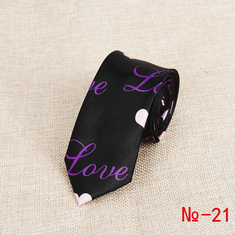 Corbata delgada de clásica para hombre, notas musicales coloridas, guitarra de Piano impresa, corbata de poliéster de 5cm de ancho, accesorio de para