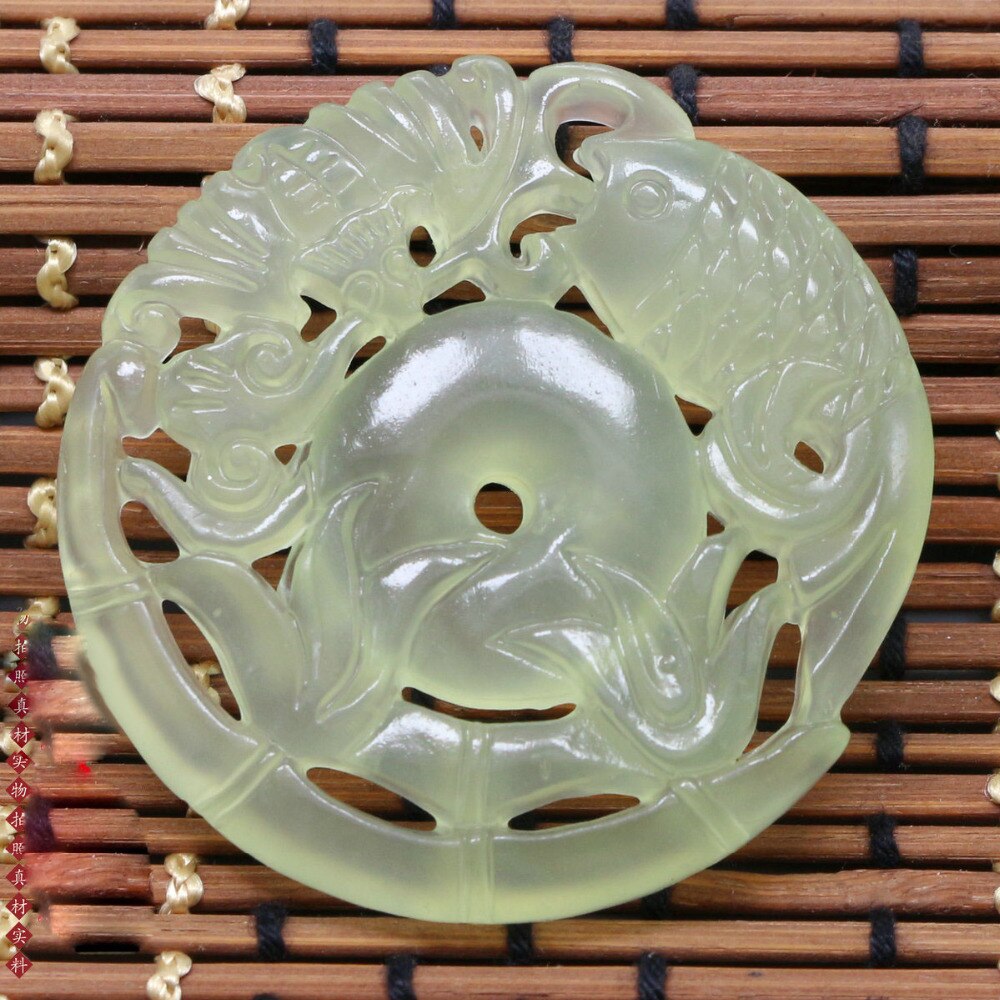 De jade hanger Xiuyan Jade vis vis elk jaar meer dan dubbele jiejiegao jade hanger sieraden hanger en trui keten