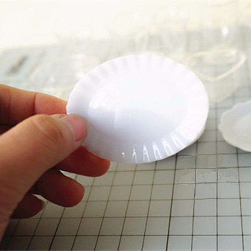 Tanduzi 100pcs Simulatie Ovale Vorm Witte Platen DIY Poppenhuis Miniatuur Kunstmatige Voedsel Deco Onderdelen Plastic Ambachten