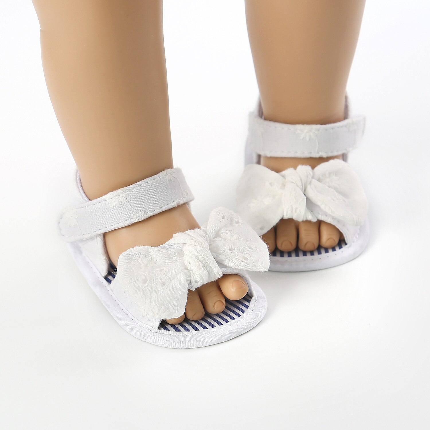 Novedad de verano, sandalias para niñas pequeñas, lindos lazos florales de encaje, zapatos para niñas pequeñas, sandalias de algodón suave con suela para bebés de Color sólido, zapatos para bebés