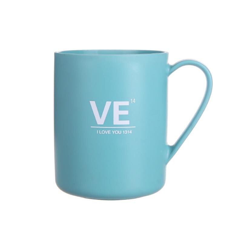 Kylpyhuone pari harjauskuppi suukuppi yksinkertainen hammasharjakuppi muovi pesukuppi juomakuppi