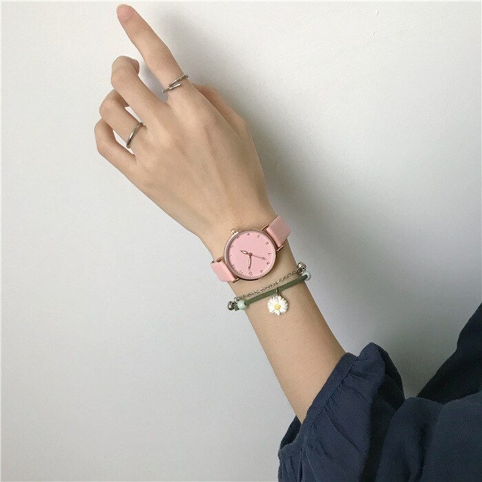Eenvoudige Vrouwen Horloges Kwaliteiten Groen Dames Quartz Horloges Minimalistische Vrouwelijke Lederen Horloge: Roze