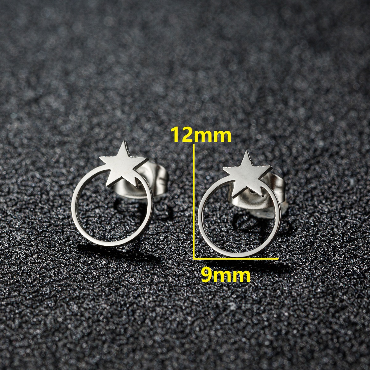 Simple Round Sea Wave Women'S Cartilage Earings Geometric Ocean Surf Stainless Steel Ear Piercing Stud Earrings Jewelry: WHITE / Black Gun Plated