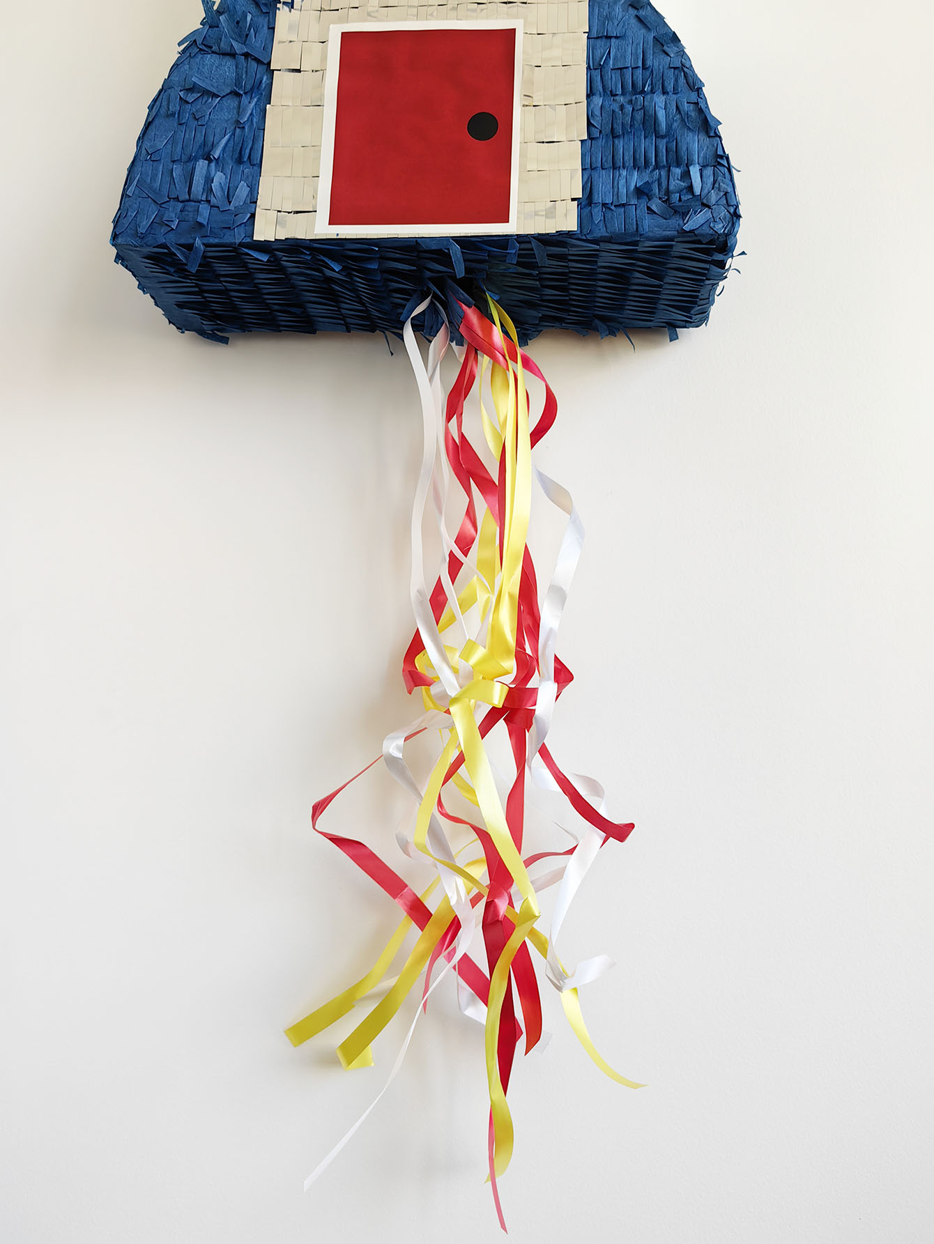 1PC/Box Pull String Rocket Ship Pinata Outer Space Party Decorations for Astronaut Themed Birthday Space Themed Party Supplies