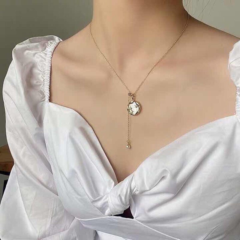 Star Rhinestone Round Pendants Necklaces for Women Clavicle Chain Lady Feminino Collar Necklace Peal Choker Jewelry