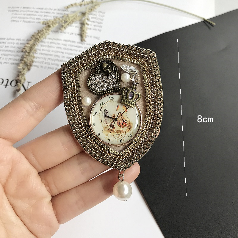 Beroemde Luxe Bloem Kwastje Broche Parel Boog Nummer 5 Sieraden Broches Pins Broach Voor Vrouwen Vintage Accessoires: Goud-kleur