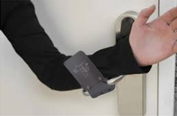 Arregui Spipo Manilla SEG040-04 Solución para abrir puerta sin tocar la manilla, color negro