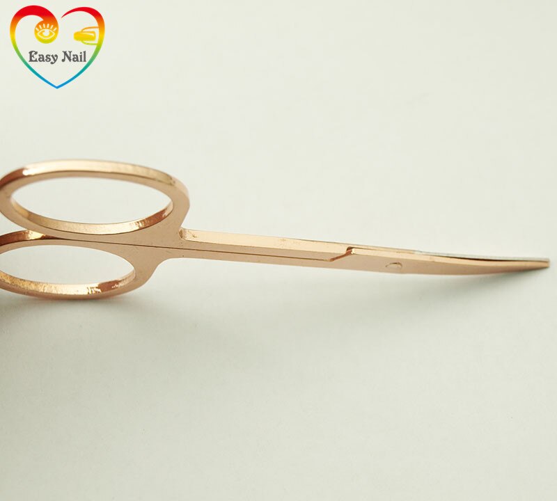 Facile À Ongles 1 pièces Joli Motif Maquillage Ciseaux Manucure Pour Ongles Sourcils Nez Cils Cuticule Ciseaux Outils De Maquillage, 4 types.