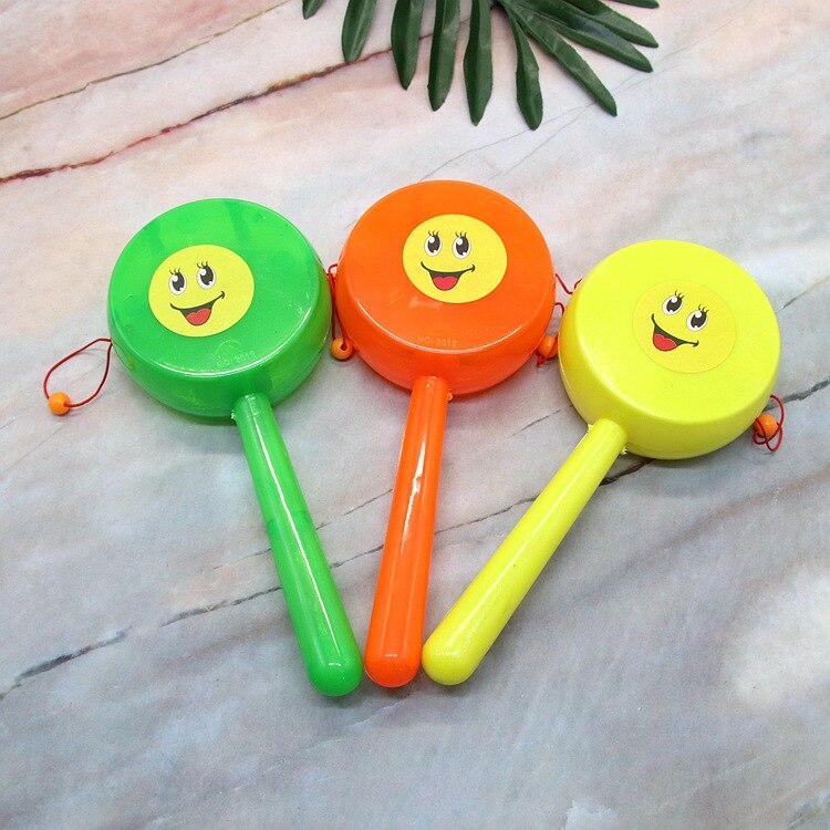 CHILDREN'S Cartoon Light Included Rattle Color Plastic shou yao gu 2 Yuan Shop