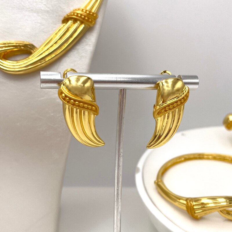 African Dubai Jewelry Sets For Women Necklace Earings Luxury Saudi Bride Gold Plated Jewelry Wedding Party
