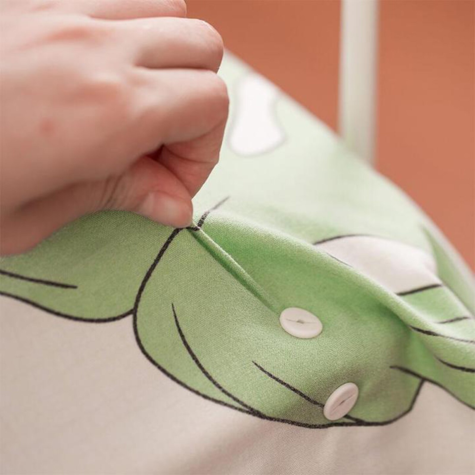 Silicone Quilt Holder Needle-Free Non-Marking Sheet Non-Slip Quilt Covers Sheet Holders Gripper Fastener Clips for Bed Sofa J60