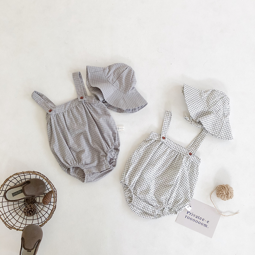 2022 roupas de bebê verão ins algodão pop xadrez estilingue + chapéu de sol + camisa de manga curta bebê menino terno de três peças separadas encomendas