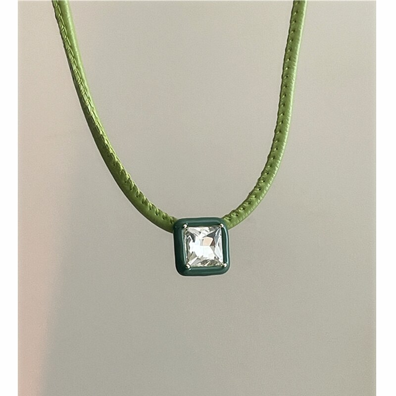 INES nuovo colore cuore fiore iperbole zircone girocollo in pelle collana clavicola per le donne ragazze festa gioielli di moda HANGZHI 2021: E
