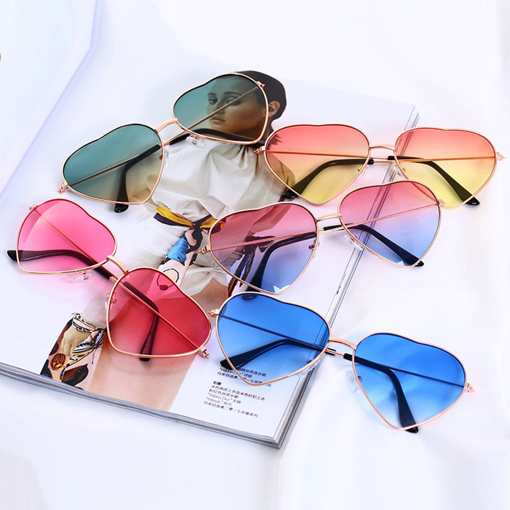 Hartvormige Zonnebril Vrouwen Metalen Reflecterende Spiegel Lens Zonnebril Voor Dames Reizen Accessoires