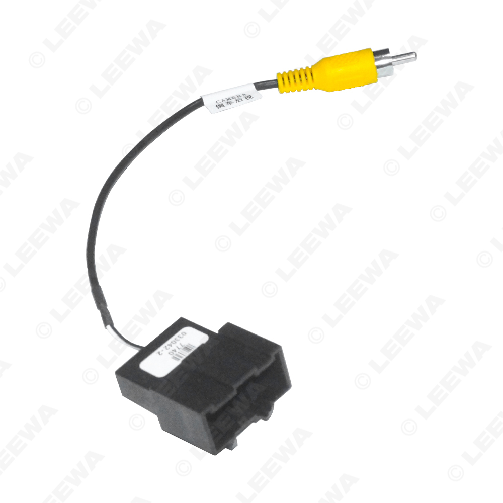 LEEWA Auto Reverse Camera Output Video Adapter Wiring Cable For Chevrolet Cruze (08-14) Original Car Camera Video Output #CA7740