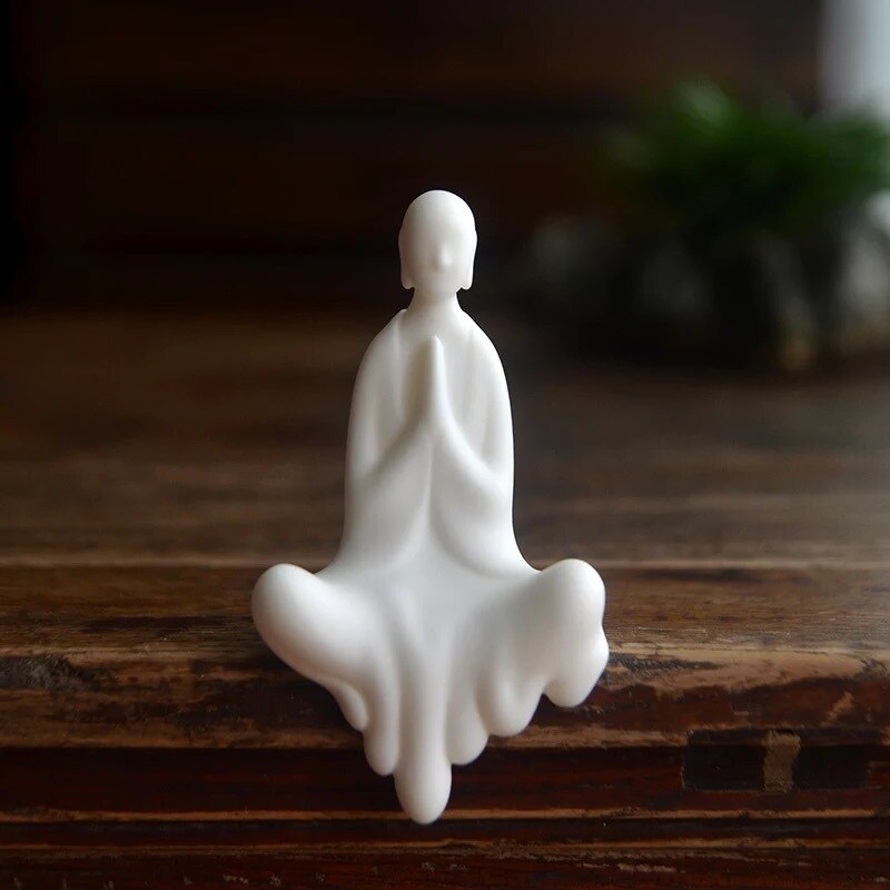 Chinois poterie Figure ornement Zen poupée Dehua blanc en céramique petits ornements Mini décorations Mini ensemble de thé décor à la maison: Ornament1