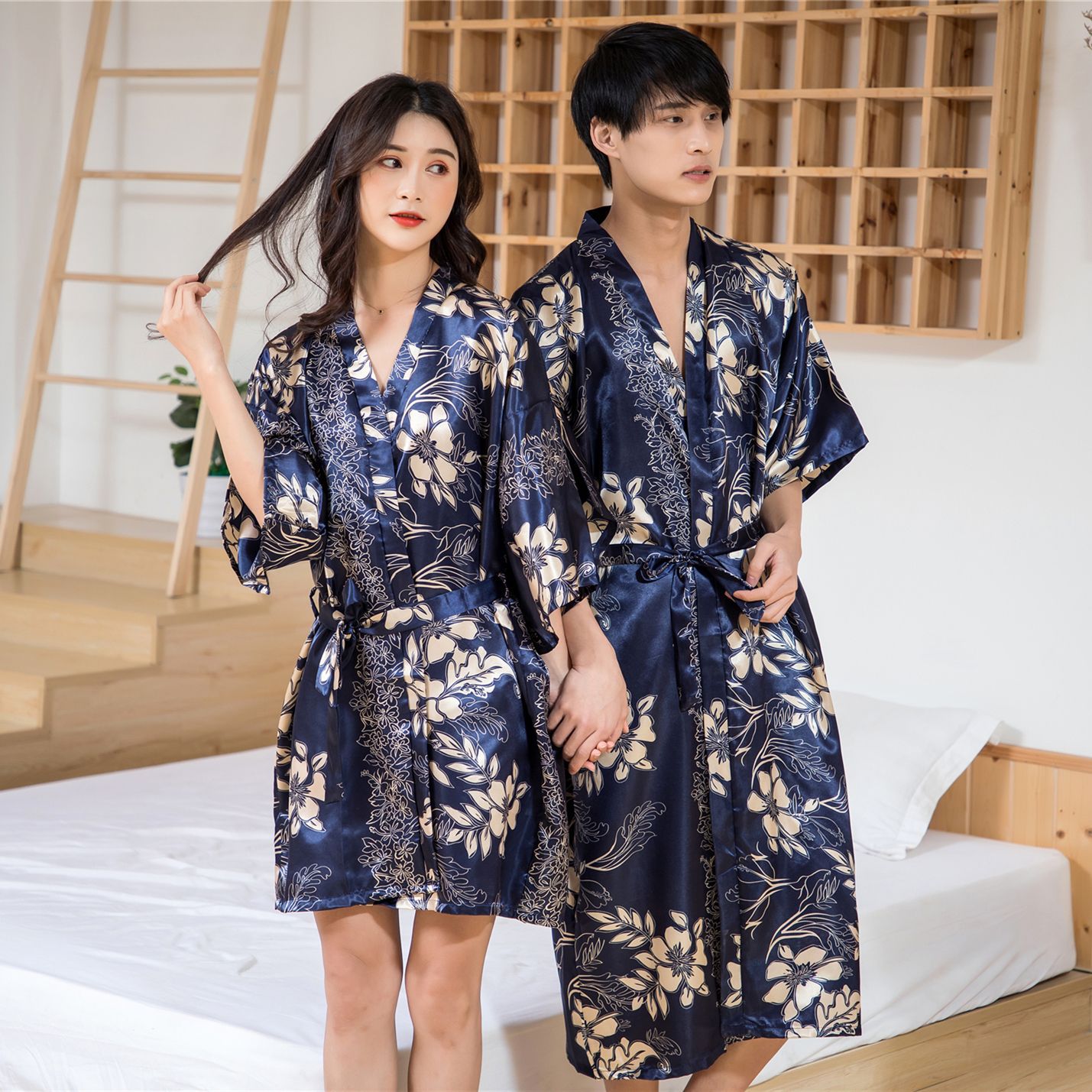 Japanse Traditionele Kleding Voor Paar Vrouwen Mannen Aziatische Gouden Gedrukt Kimono Vest Mode Nachtkleding Pyjama Yukata Gewaad: Couple1