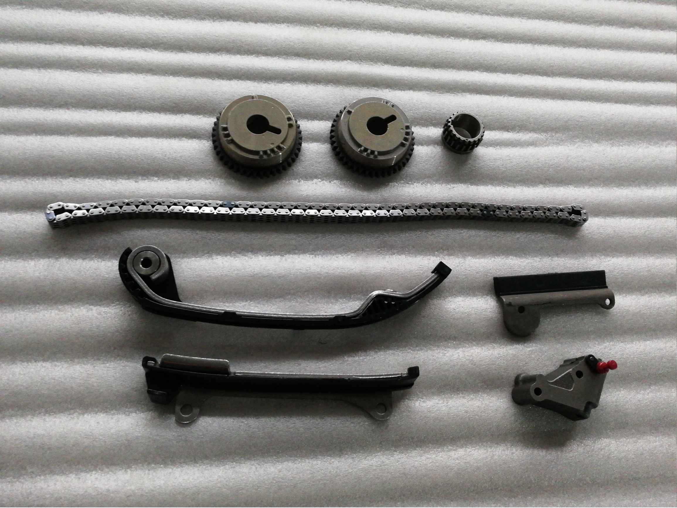 Engine Timing Chain Kit For Nissan Sunny / FAW Red Flag Masters 1.8L QG18DE OEM:13028-4M511 13028-8U300 13024-4M510