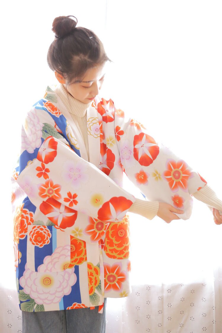 Kimono abrigado japonés de Invierno para mujer, abrigo Haori acolchado de algodón grueso, ropa de abrigo holgada con estampado Floral W035