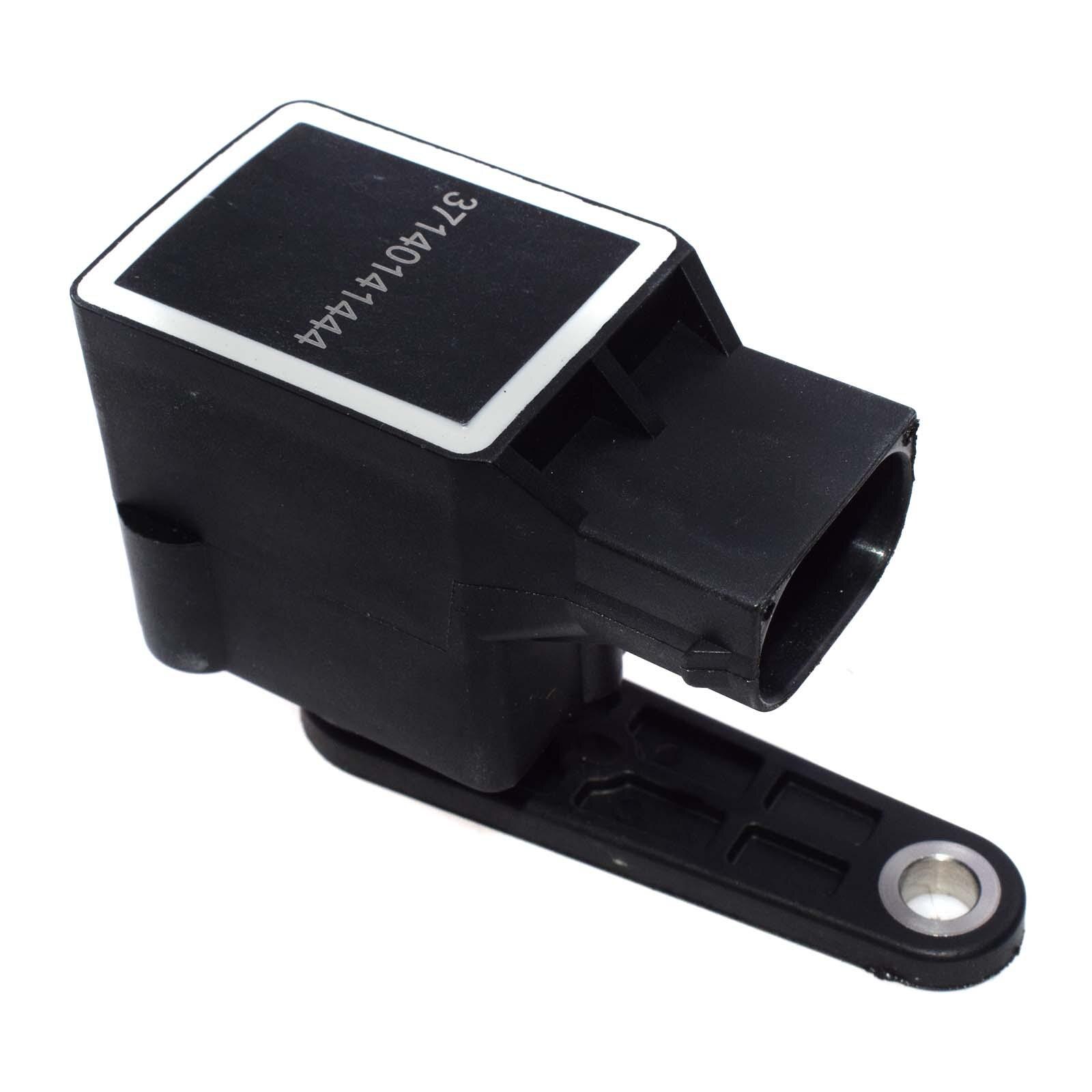 Koplamp Level Sensor Voor Achter 37140141444 37140141445 + Connector Plug Voor Bmw E81 E46 E90 E93 E92 E91 E38 x5 Z4 Z8: Front Sensor