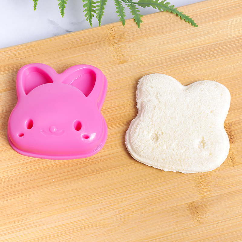 Cortador de sándwich Mini oso de dibujos animados ardilla mar perro pan cuchillo sándwich cortador sellador cocina DIY niños Bento almuerzo molde para hornear: Amarillo claro
