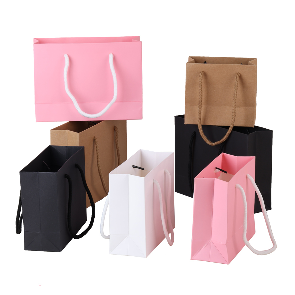 10 Stück einfache tragbare Geschenktüte Hardpaper Tasche Schmuck Verpackung Papiertüte Geschäft Geschenktüte