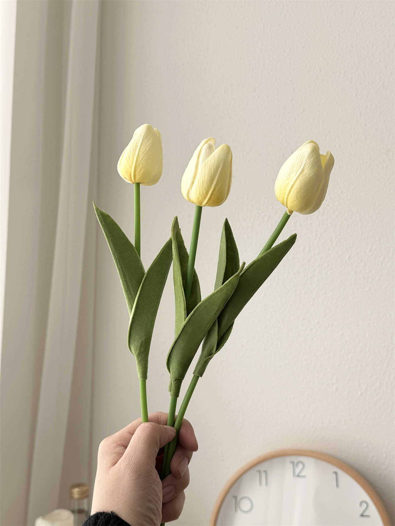 Tulip imitation flower home decoration decoration floral art bedroom decoration immortal bouquet: light yellow