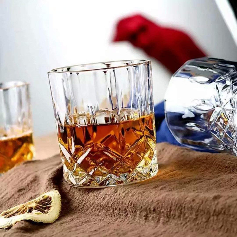 1/2/4/6Pcs Vintage Whiskey Glasses Bourbon Glass Ultra-Clear Layer Vodka Bourbon Cocktail Scottish Glass Bar