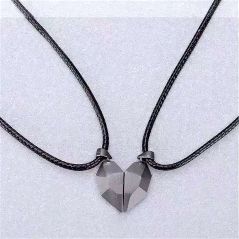 2Pcs Lovers Matching Friendship Heart Pendant Couple Magnetic Distance Faceted Heart Pendant Necklace Couple Jewelry: D Couple Necklace