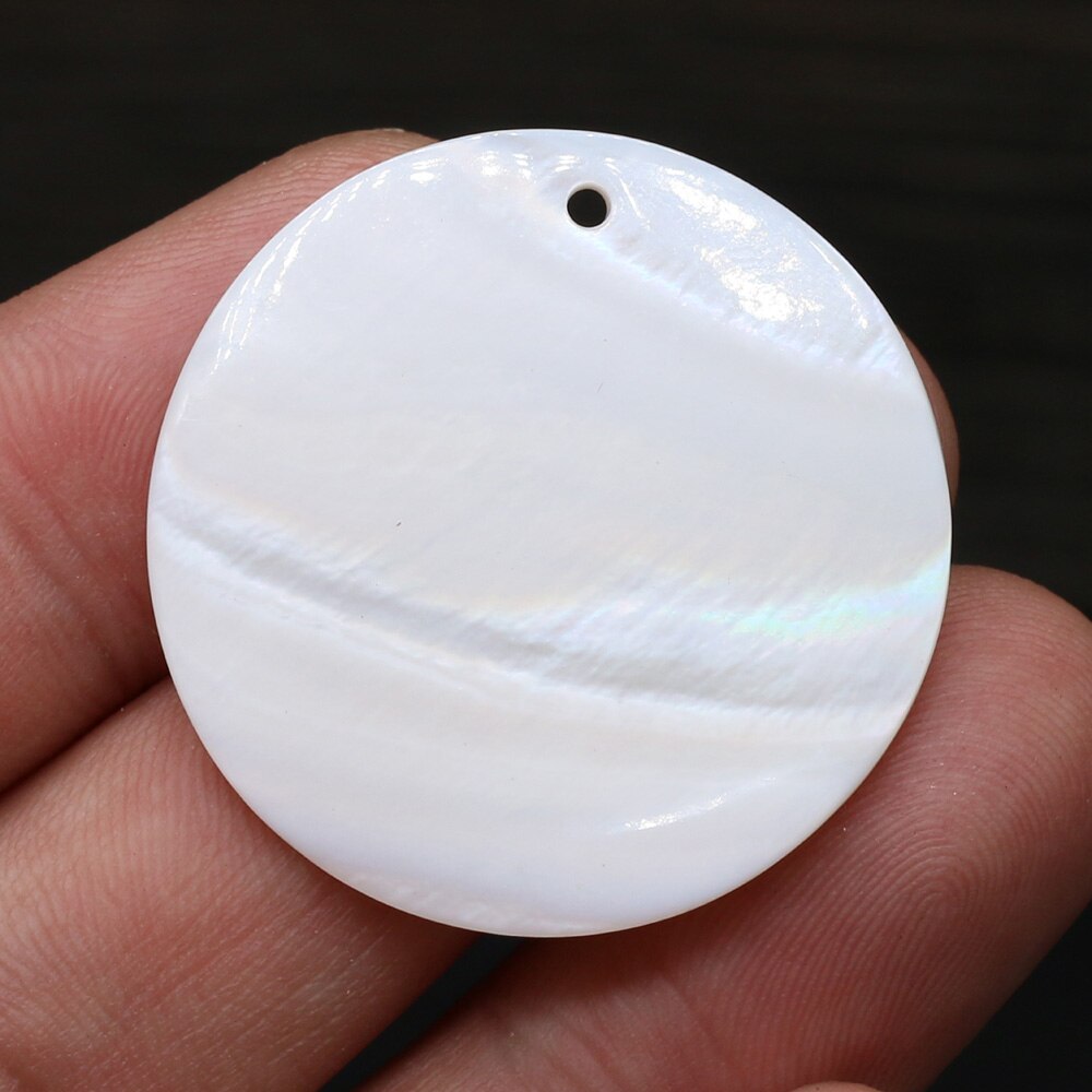 10pcs Natural Freshwater Round White Shell Mother of Pearl Shell Pendant for Jewelry Making DIY Necklace Earring Women: 20x20mm