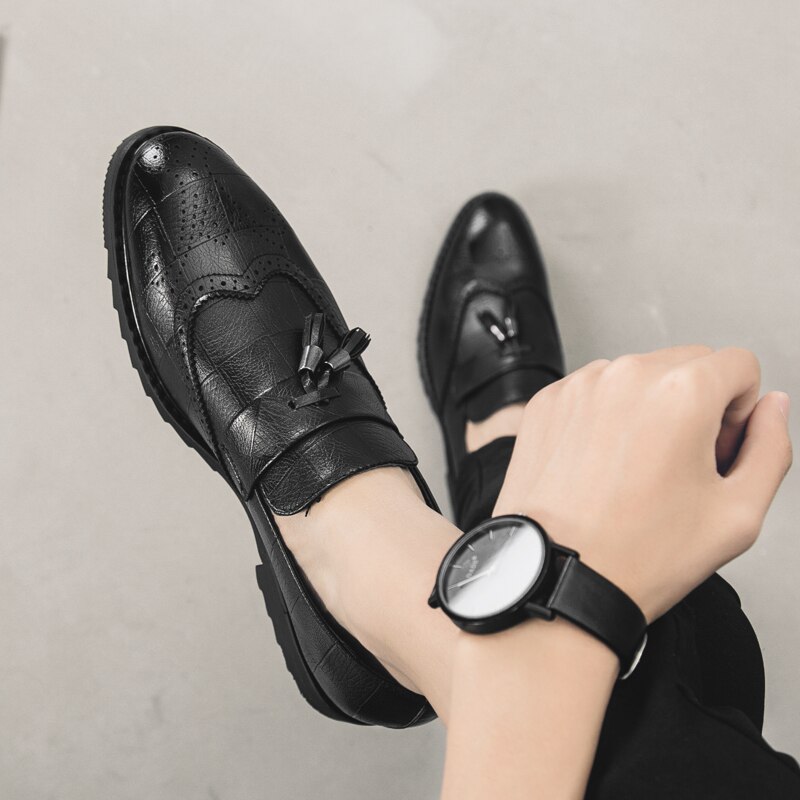 Heren loafers merk herenschoenen italiaanse stijl dating trouwjurk mannelijke kwast loafers casual schoenen  w5