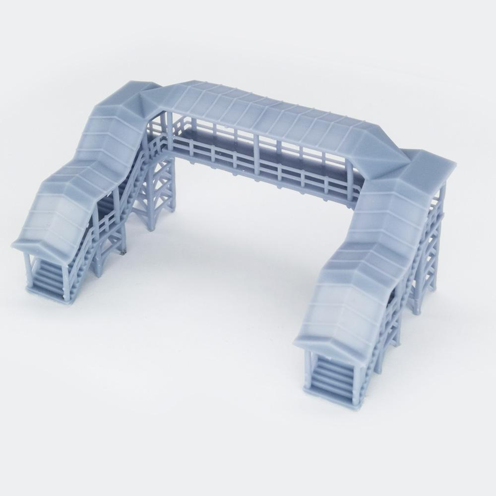 Outland Models Overhead Footbridge 1:160 N Scale Railway Scenery: with Canopy