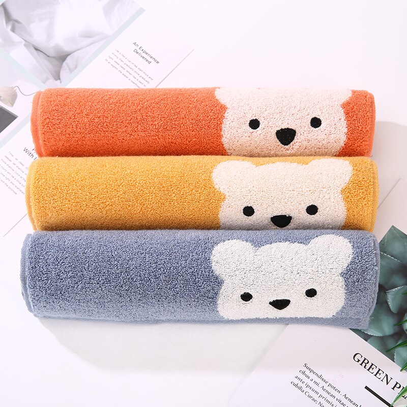 100%  serviettes en coton dessin animé ours modélisation sans torsion artisanat spécial doux et confortable bonne imbibition d'eau