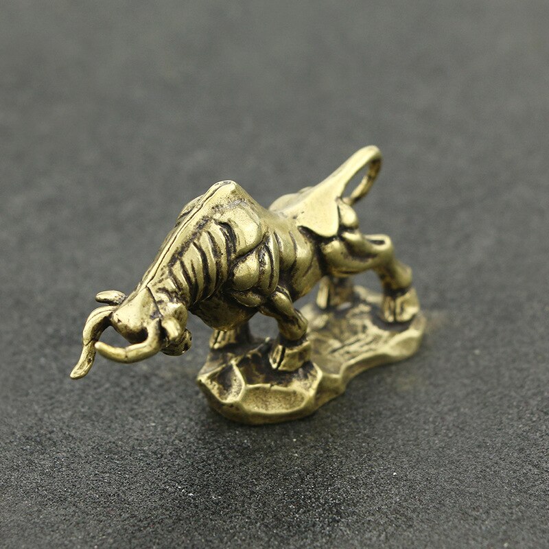 Mini Brass Wall Street Bull Statue Animal Figure Props Sculpture Home Office Party Bar Desk Decoration Ornament Funny Toy