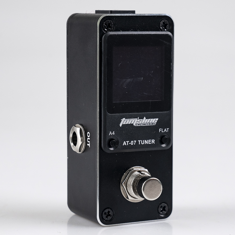AROMA AT-07 Mini afinador de Guitarra de pie pantalla HD Pedal de efecto Guitarra sintonizador de afinación cromática carcasa de Metal accesorios de piezas de Guitarra