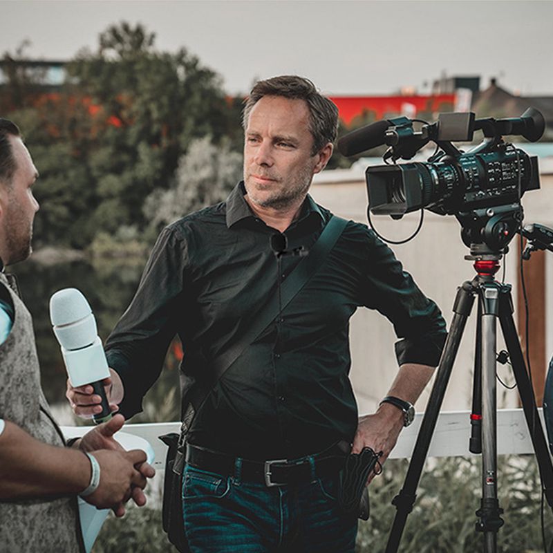 2.4G Lavalier Microphone Camera Microphone Long-Distance Mic for Phone DSLR TV PC and Amplifier