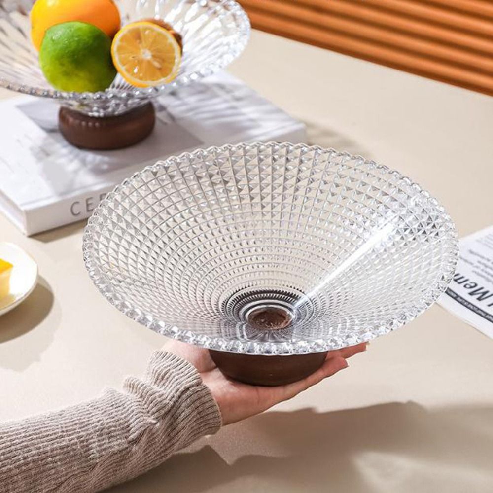 Bandeja de bayas de vidrio francés transparente de lujo ligera, plato de fruta decorativo de gran capacidad, Base de madera, bandeja para servir frutas, mesa de té