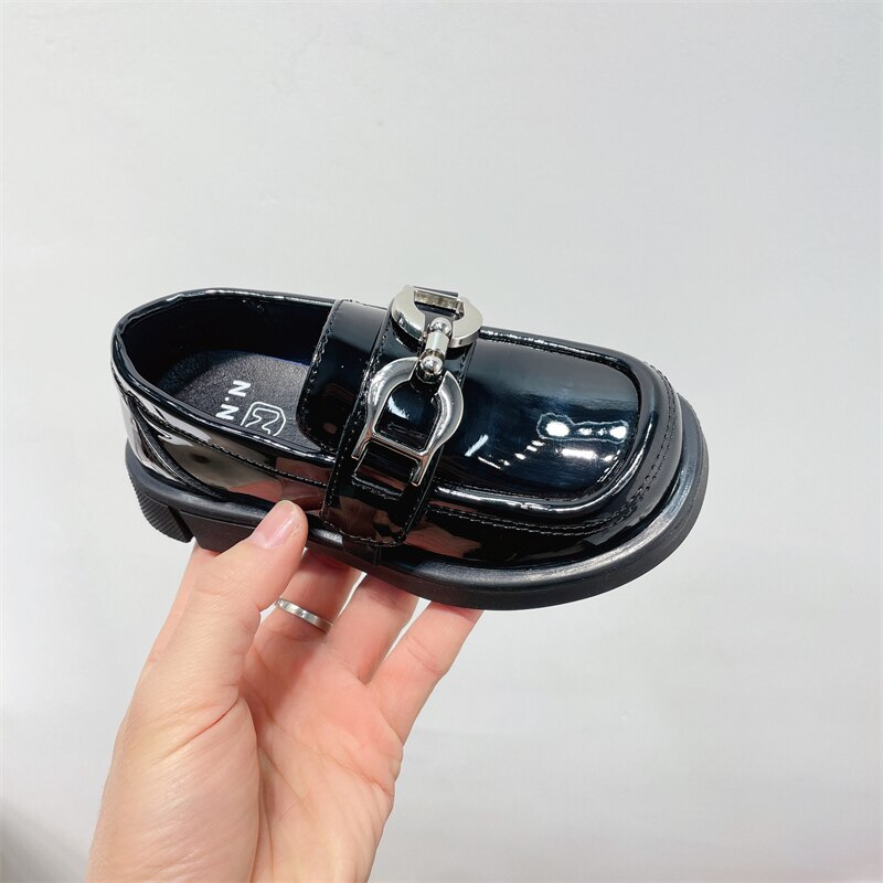 Mocasines de cuero y Metal para niños y niñas, zapatos planos de estilo británico, fondo suave, color negro, Primavera, 04: 37