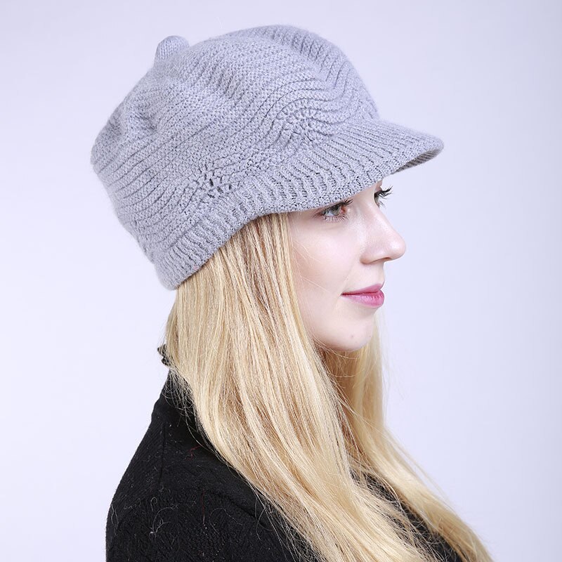 Brushed Solid Color Winter Woman Knit Woolen Hat Warmth Peak Cap Fashionable and warm women's cap: Light Gray